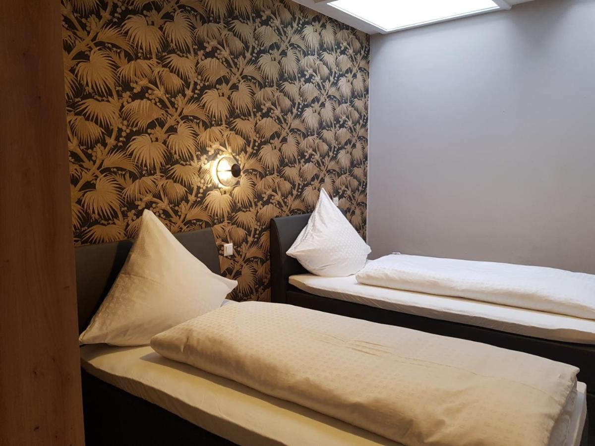 Boardinghouse Marktplatz Schwandorf in Bayern Εξωτερικό φωτογραφία