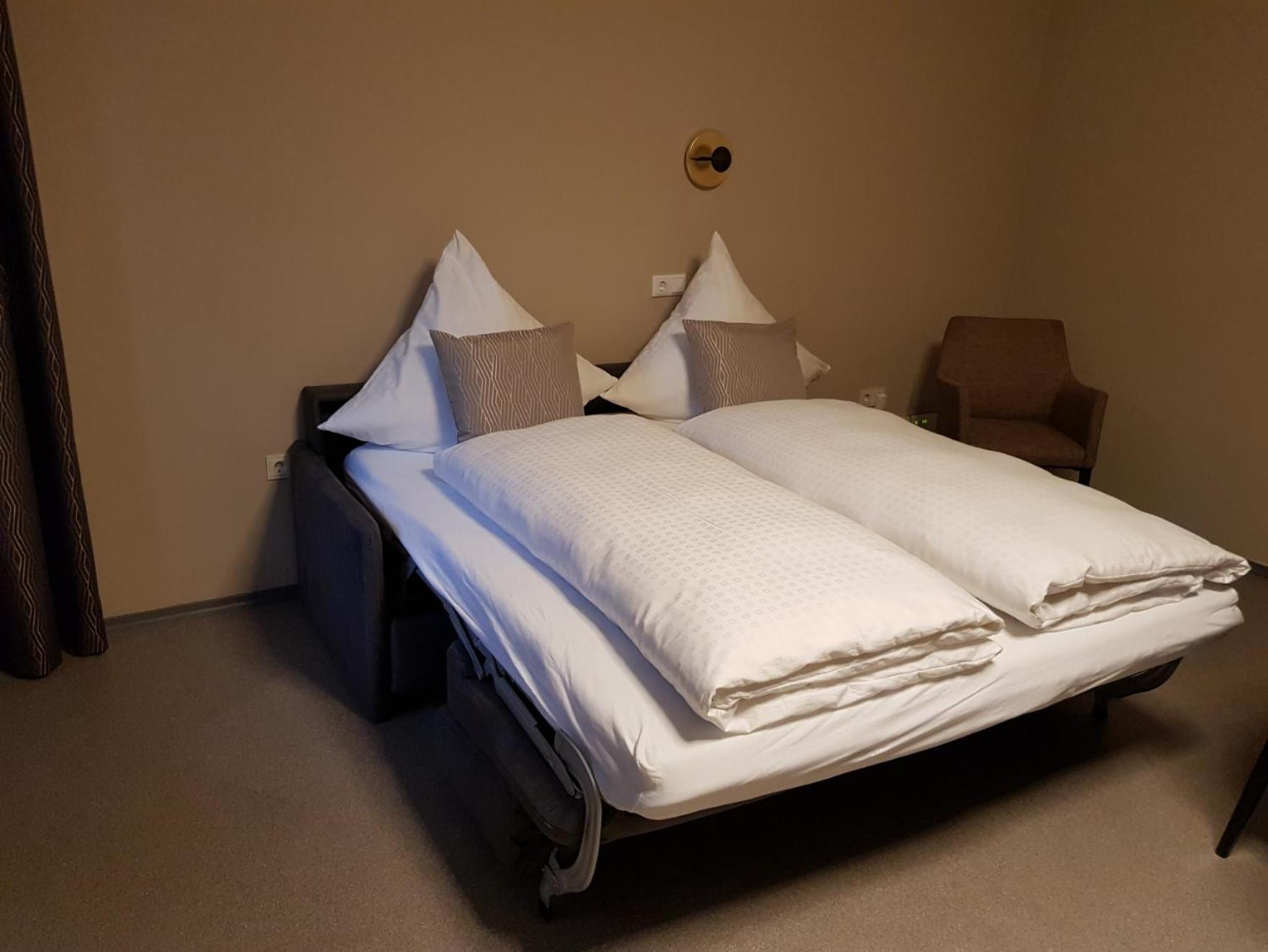 Boardinghouse Marktplatz Schwandorf in Bayern Εξωτερικό φωτογραφία